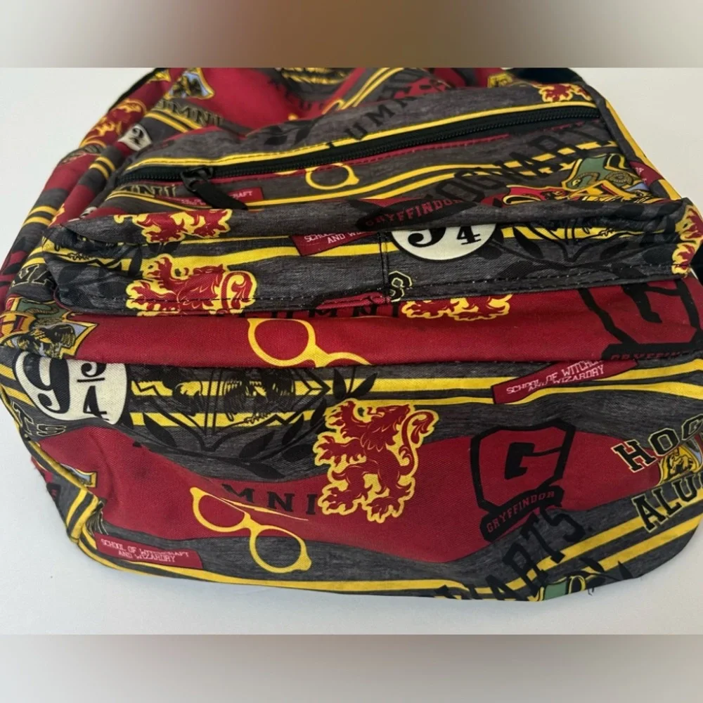 Harry Potter Hogwarts Gryffindor Bookbag 17” Red School Bag Wizarding World